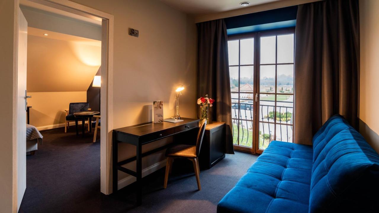 Carynska Resort & Spa Lutowiska Luaran gambar