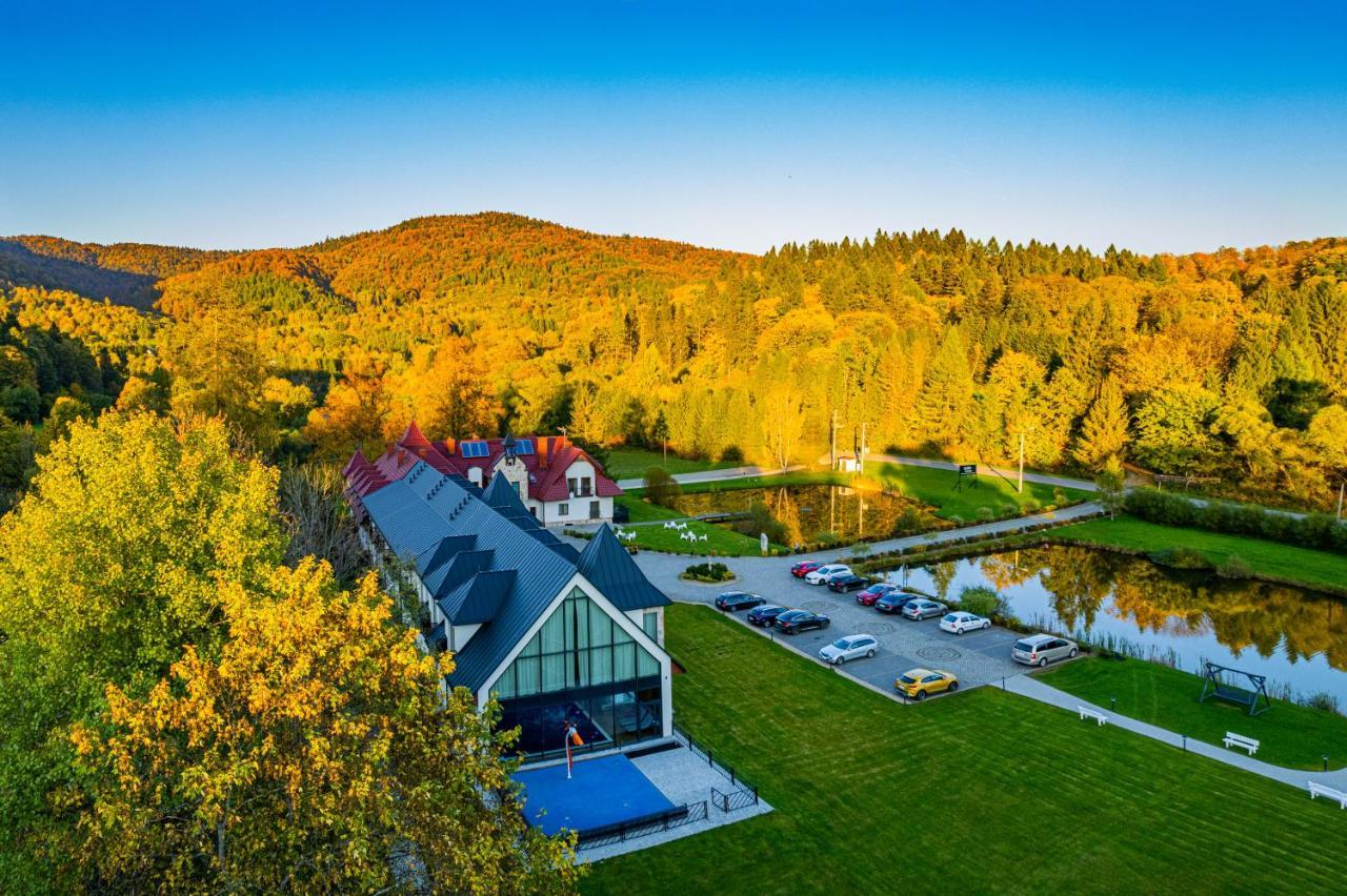Carynska Resort & Spa Lutowiska Luaran gambar