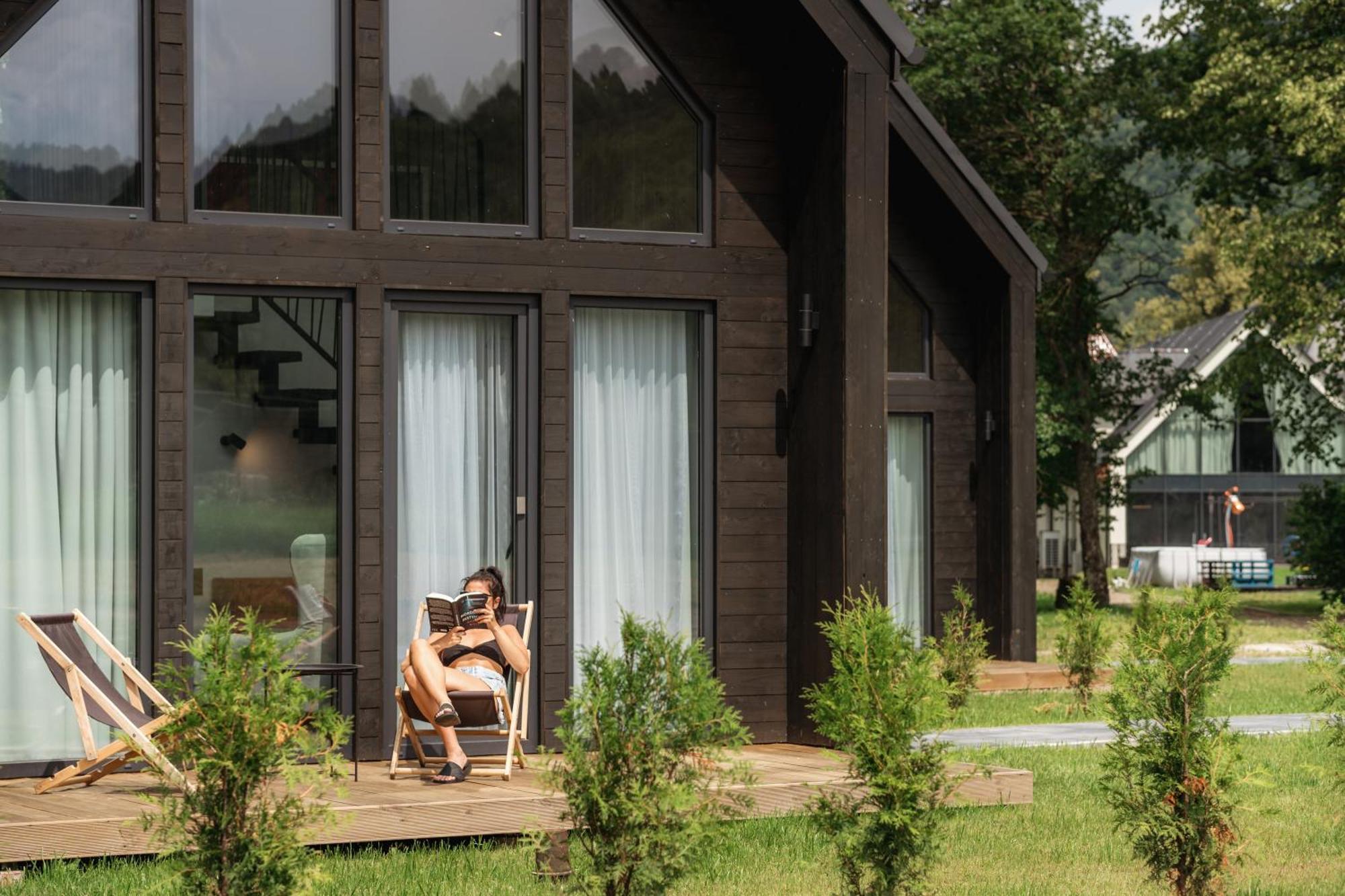Carynska Resort & Spa Lutowiska Luaran gambar